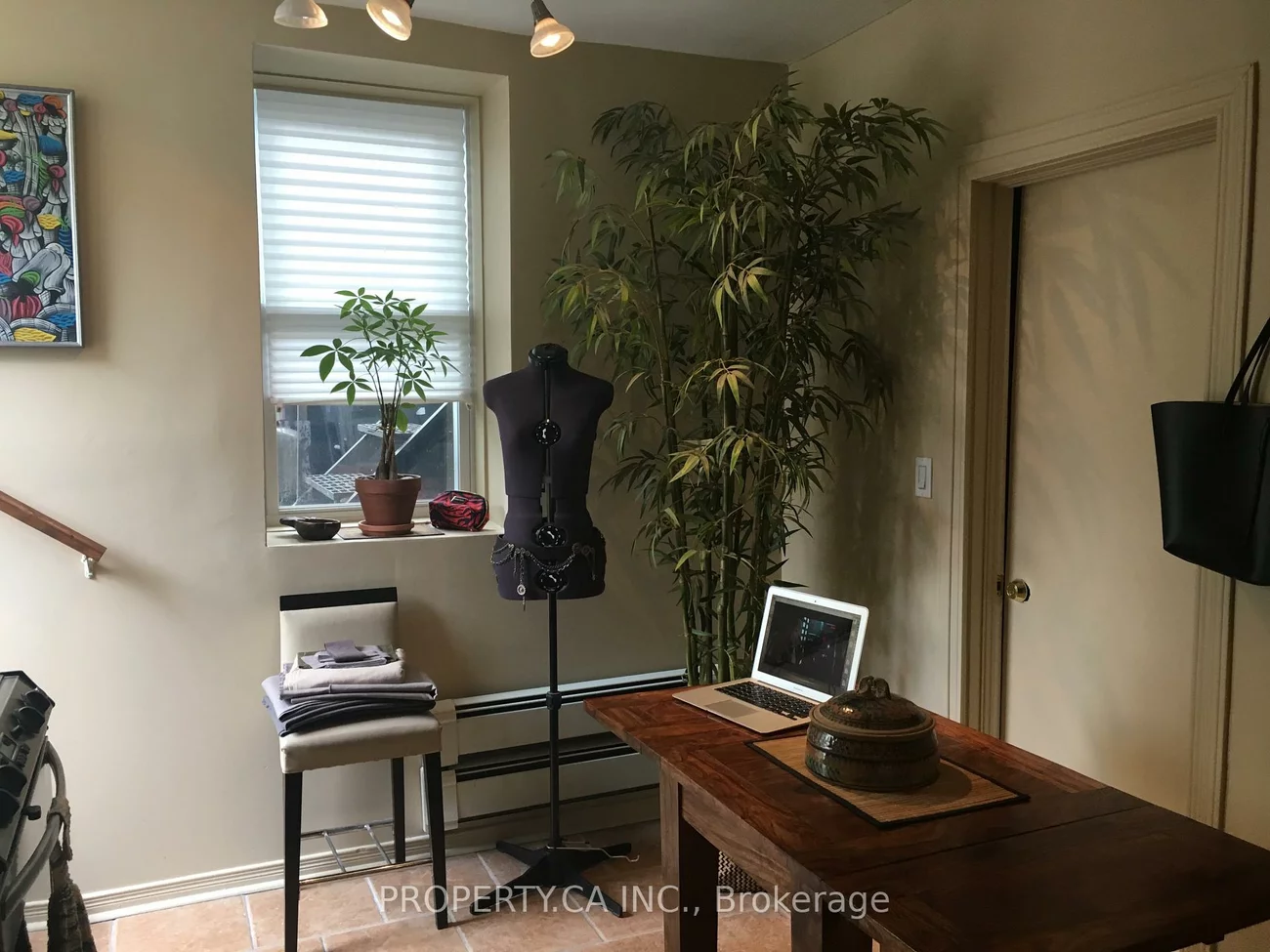 22, Brad, Junction Area, Toronto