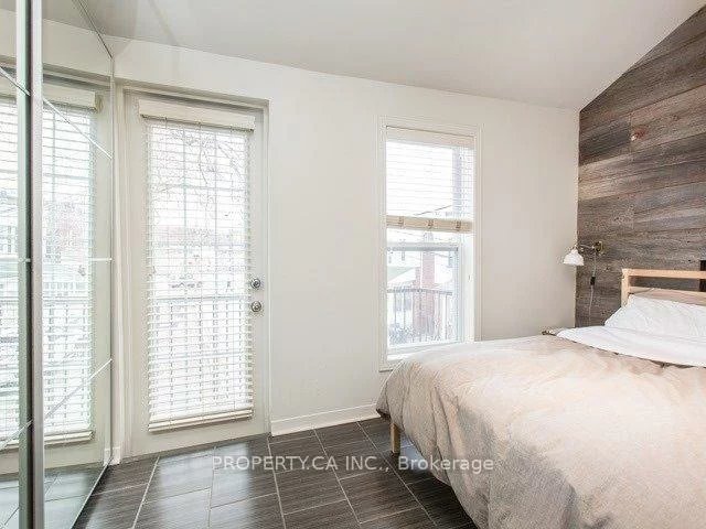 22, Brad, Junction Area, Toronto