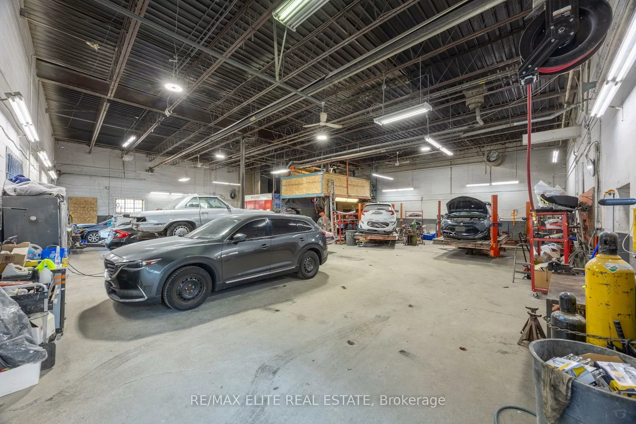 20, Jenet, Dovercourt-Wallace Emerson-Junction, Toronto