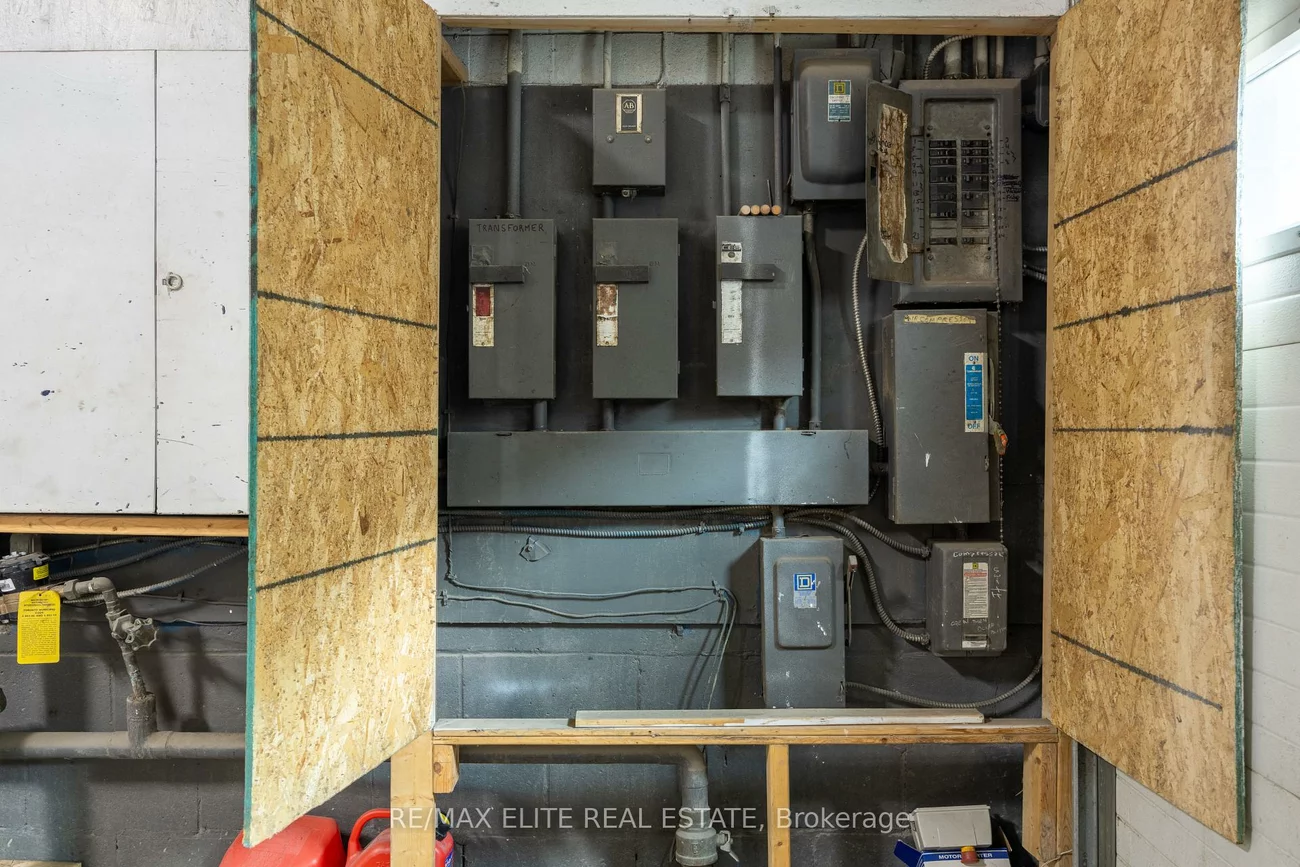 20, Jenet, Dovercourt-Wallace Emerson-Junction, Toronto