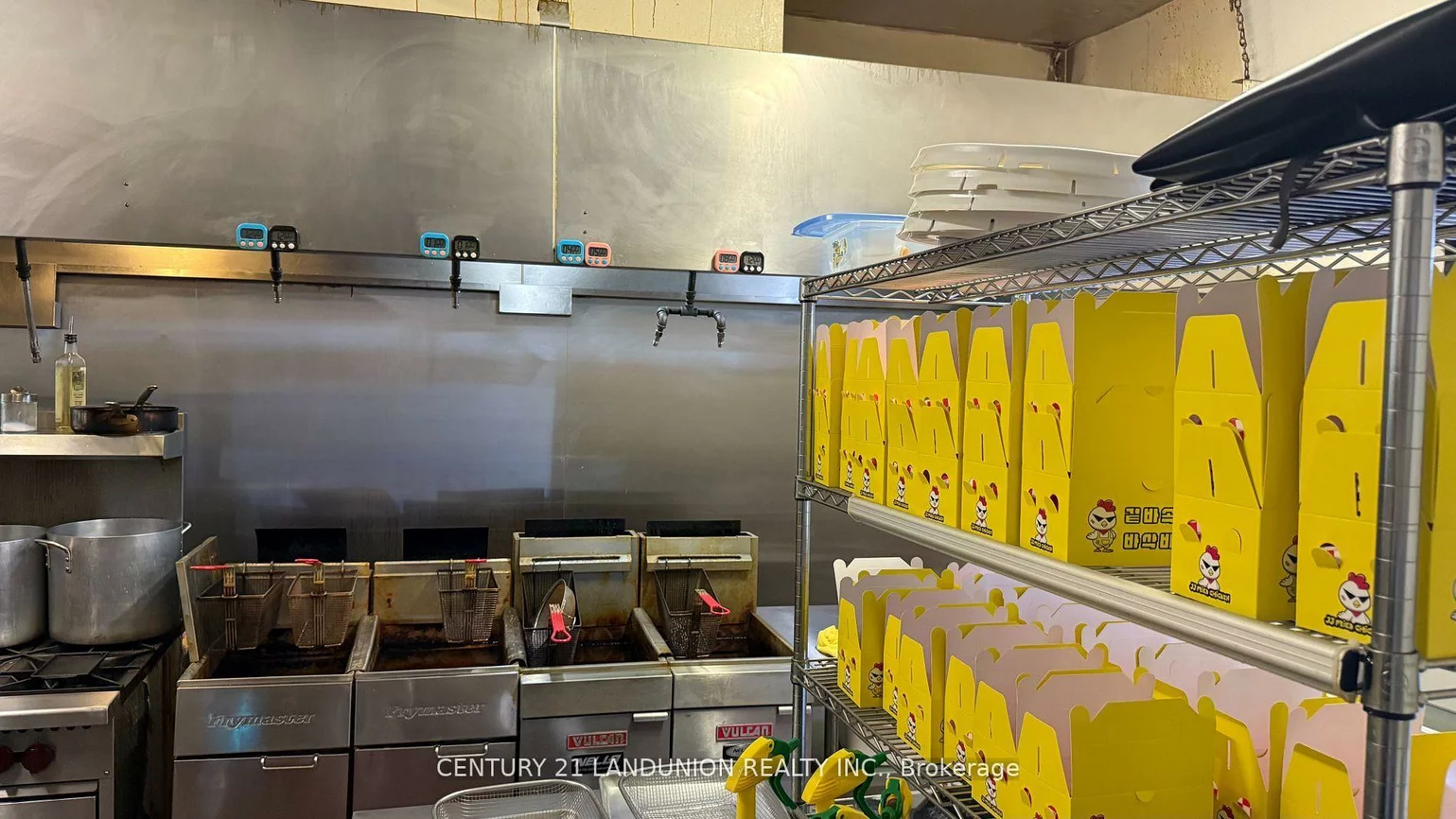 2539, Eglinton, Keelesdale-Eglinton West, Toronto