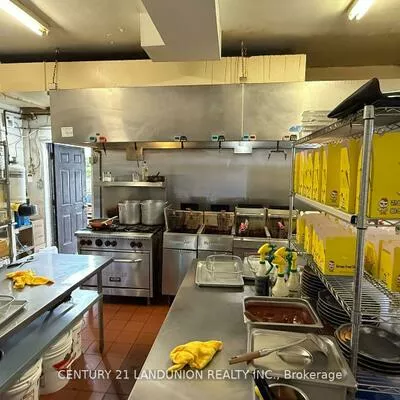 2539, Eglinton, Keelesdale-Eglinton West, Toronto