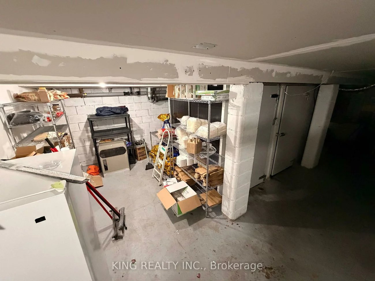 2372, Lake Shore, Mimico, Toronto