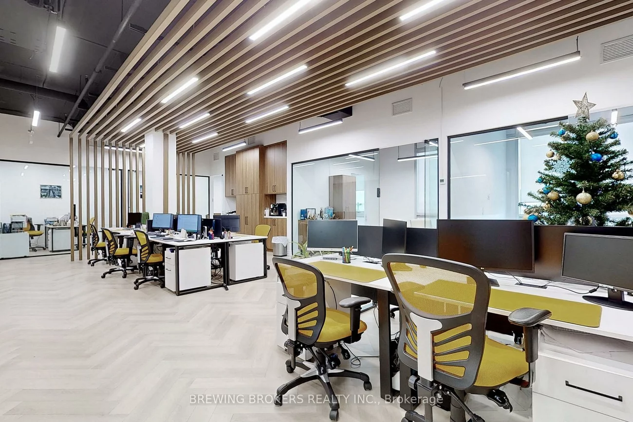 1275, Finch, York University Heights, Toronto