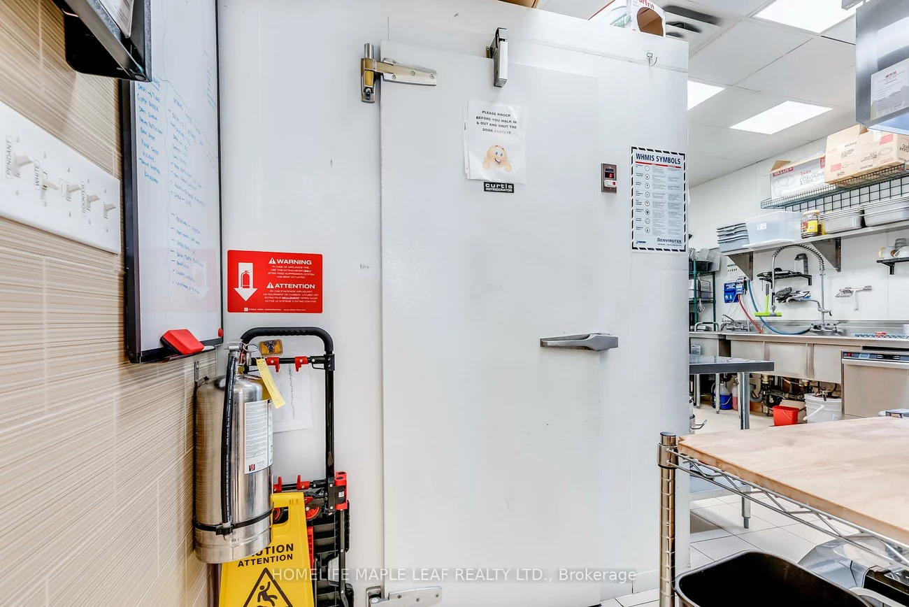 2930, Islington, Humber Summit, Toronto