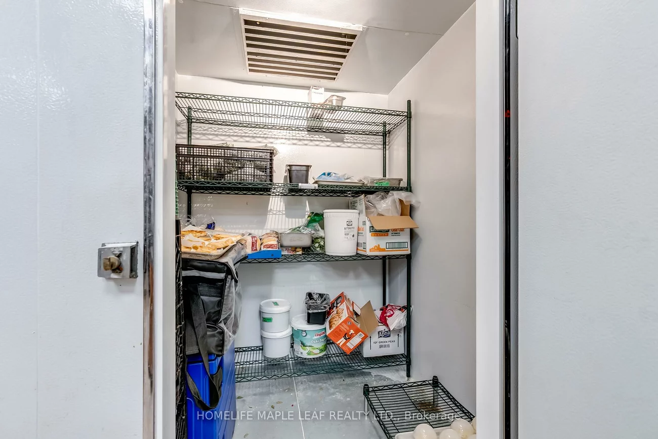 2930, Islington, Humber Summit, Toronto