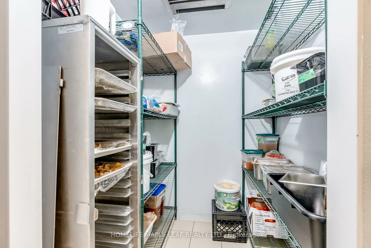 2930, Islington, Humber Summit, Toronto