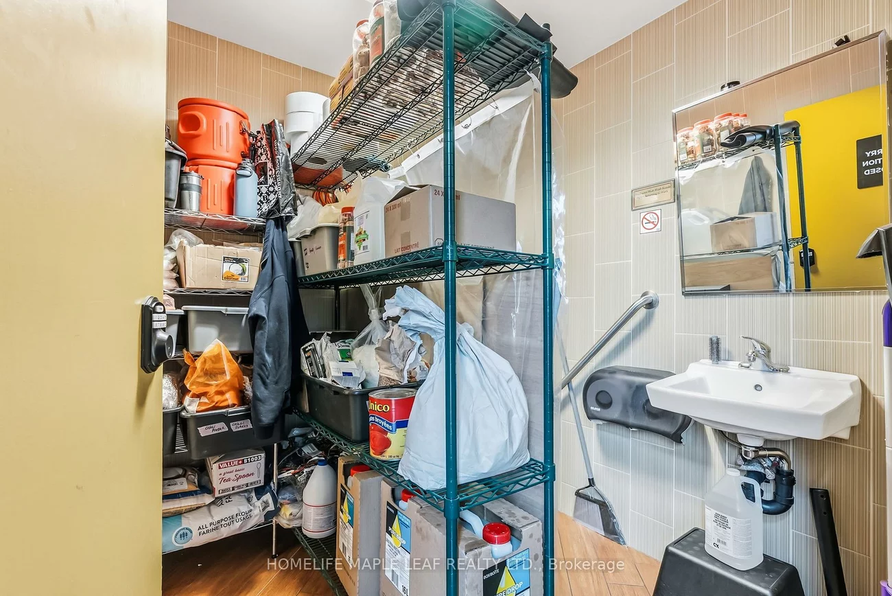 2930, Islington, Humber Summit, Toronto