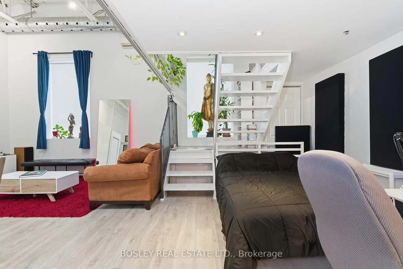 347, Sorauren, Roncesvalles, Toronto