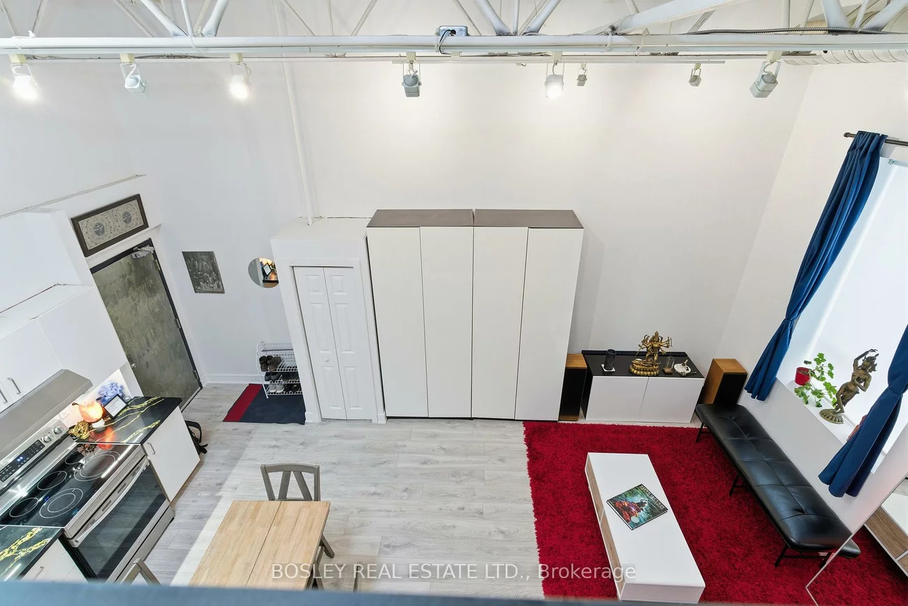 347, Sorauren, Roncesvalles, Toronto