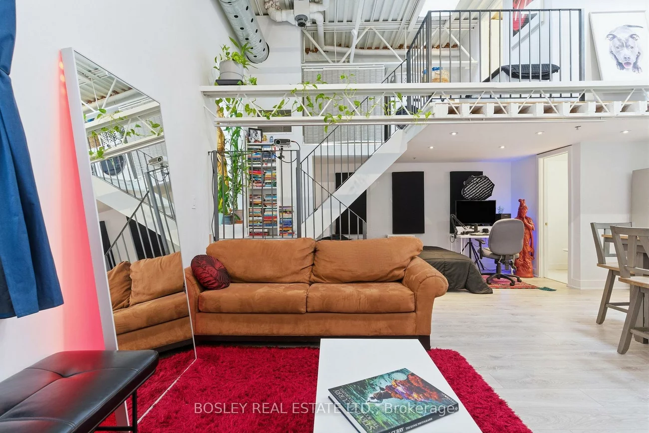 347, Sorauren, Roncesvalles, Toronto