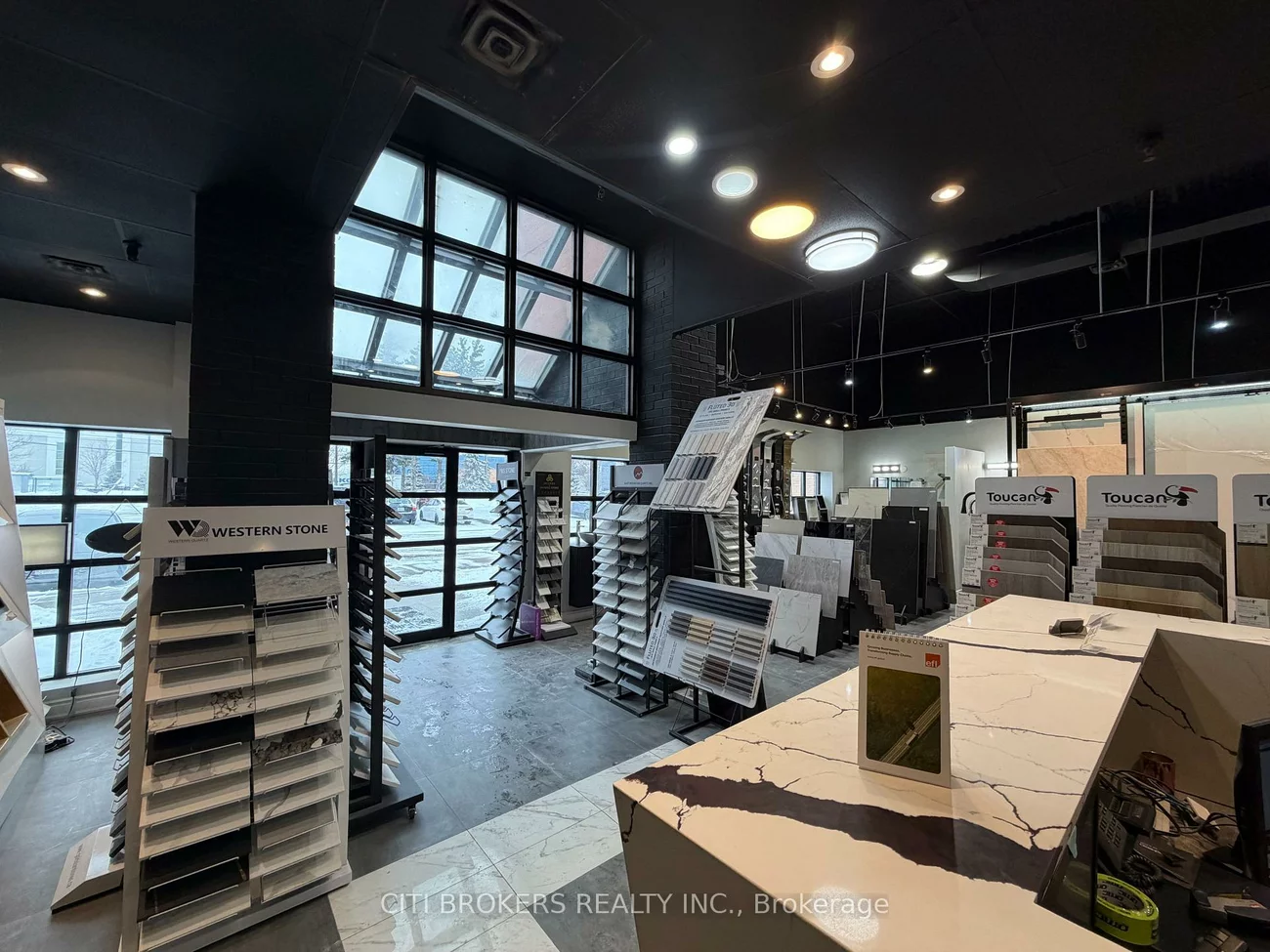 6805, Steeles, West Humber-Clairville, Toronto