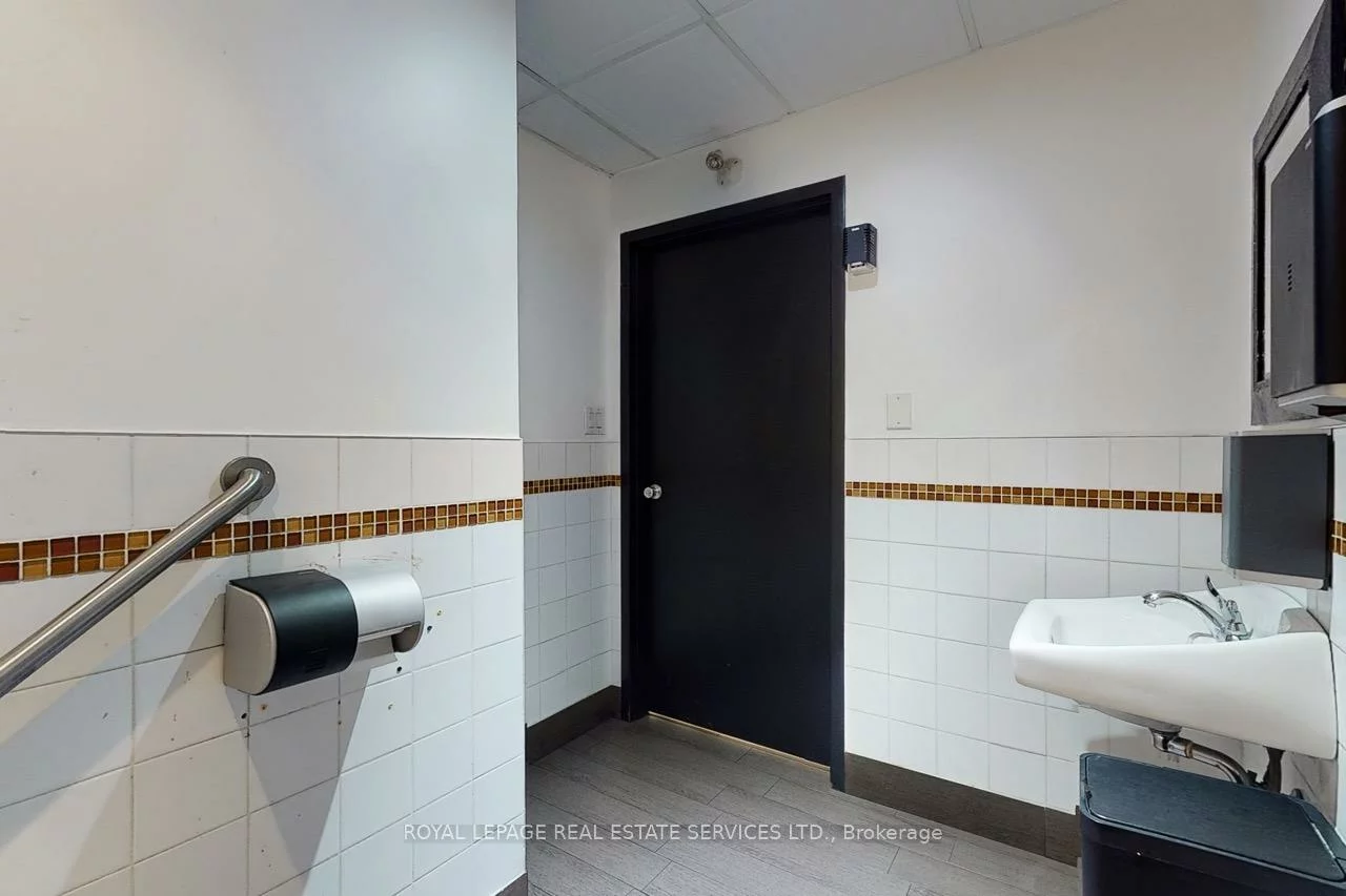 2184, Bloor, High Park North, Toronto