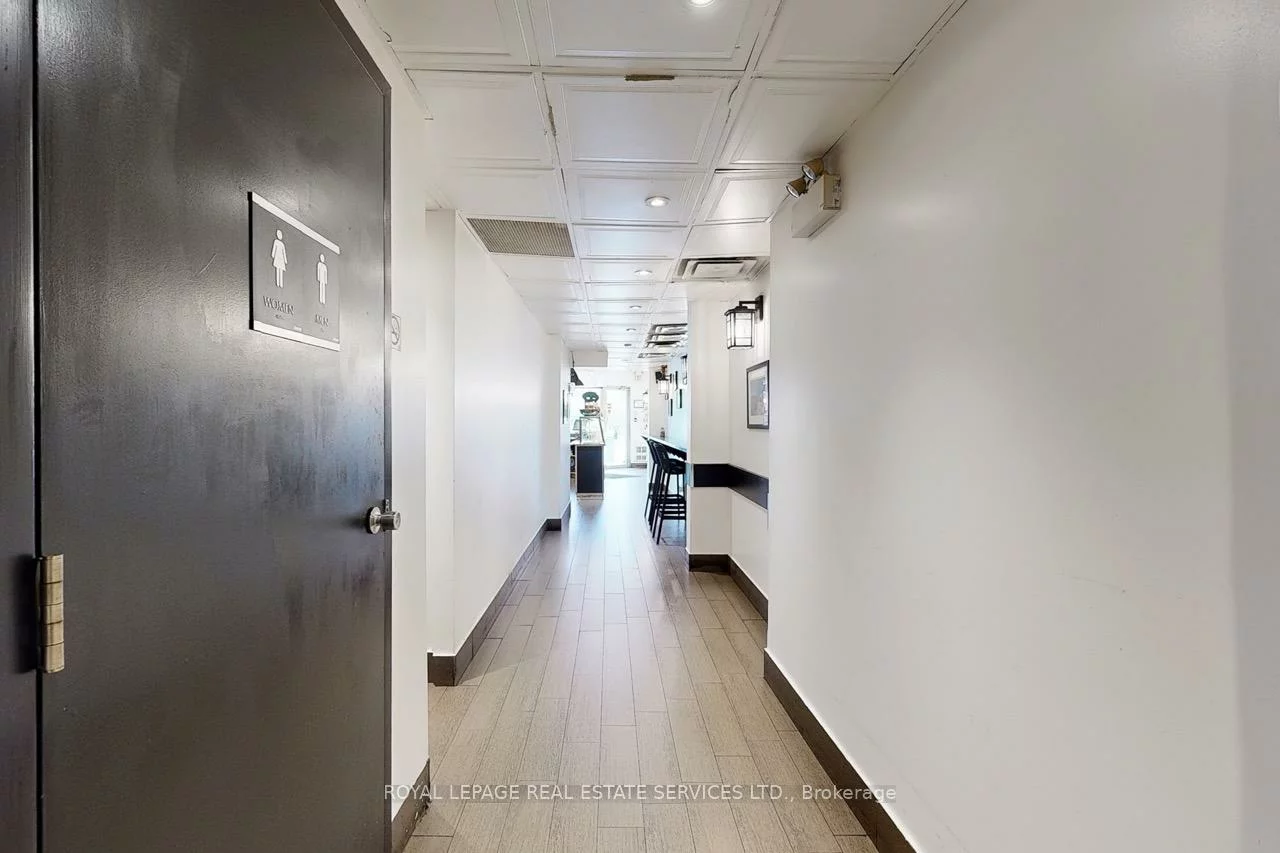 2184, Bloor, High Park North, Toronto