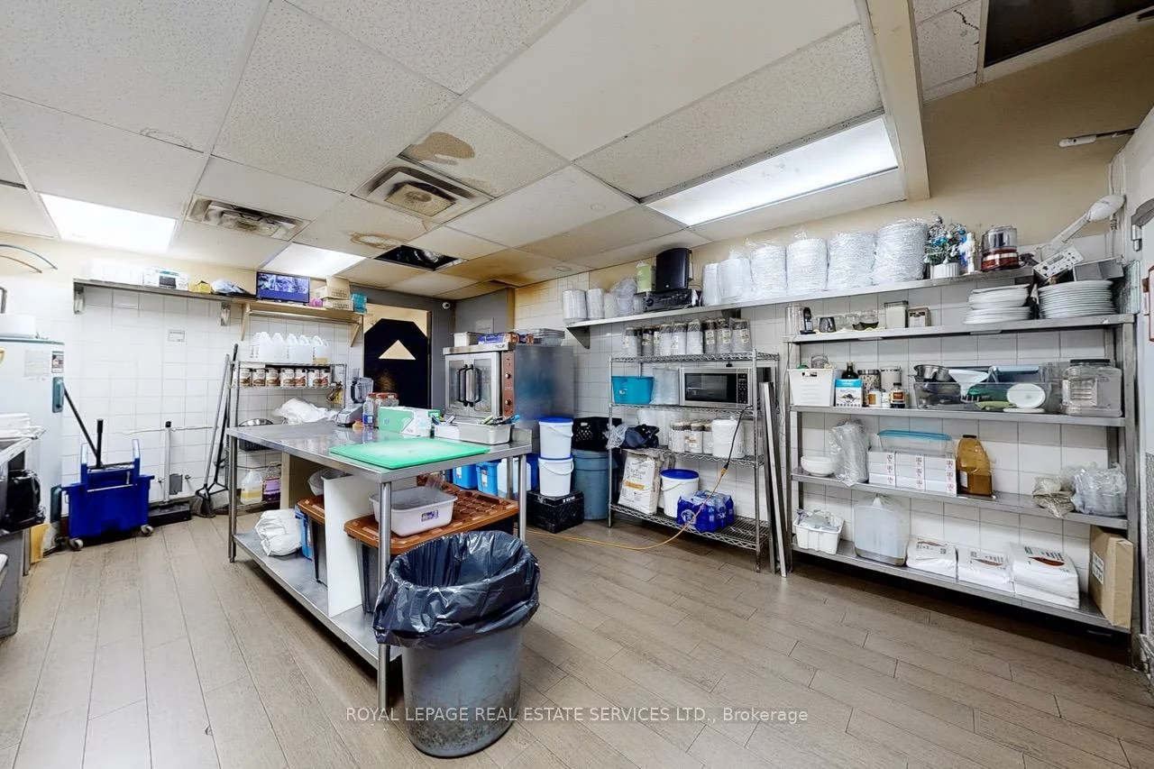 2184, Bloor, High Park North, Toronto