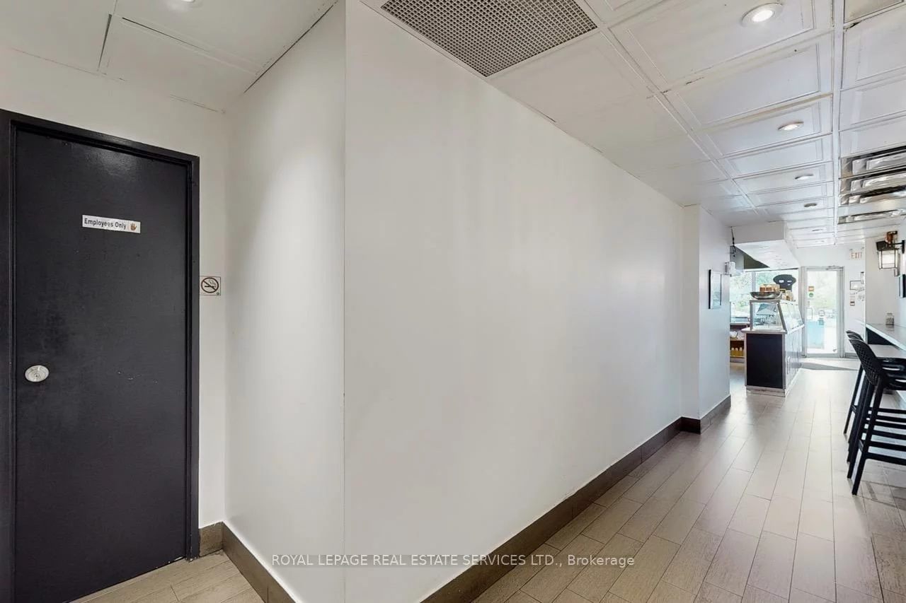 2184, Bloor, High Park North, Toronto