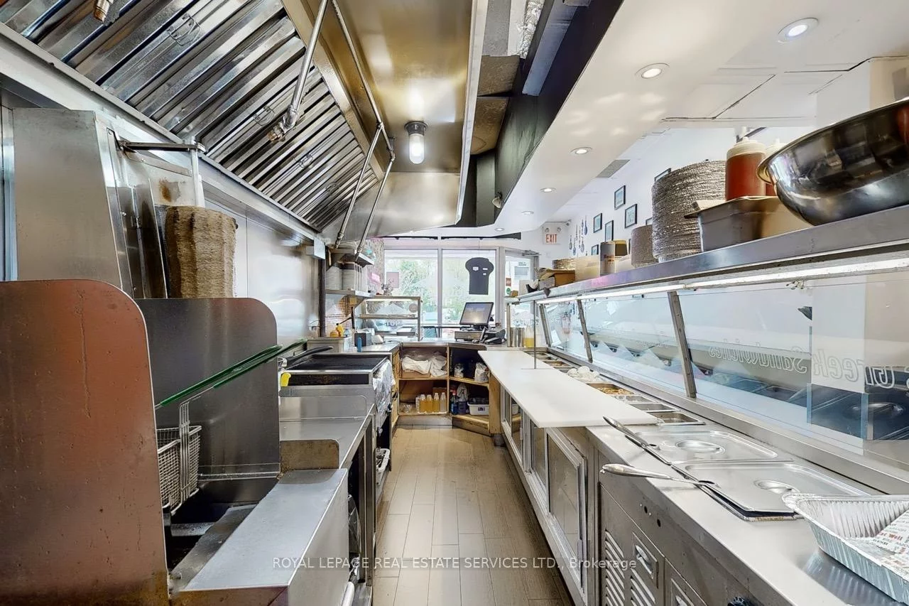 2184, Bloor, High Park North, Toronto