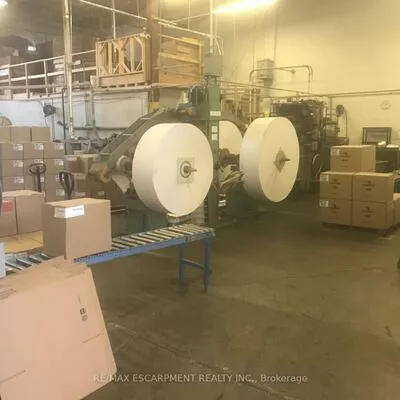 Commercial for sale, 4480, Chesswood, York University Heights, Toronto