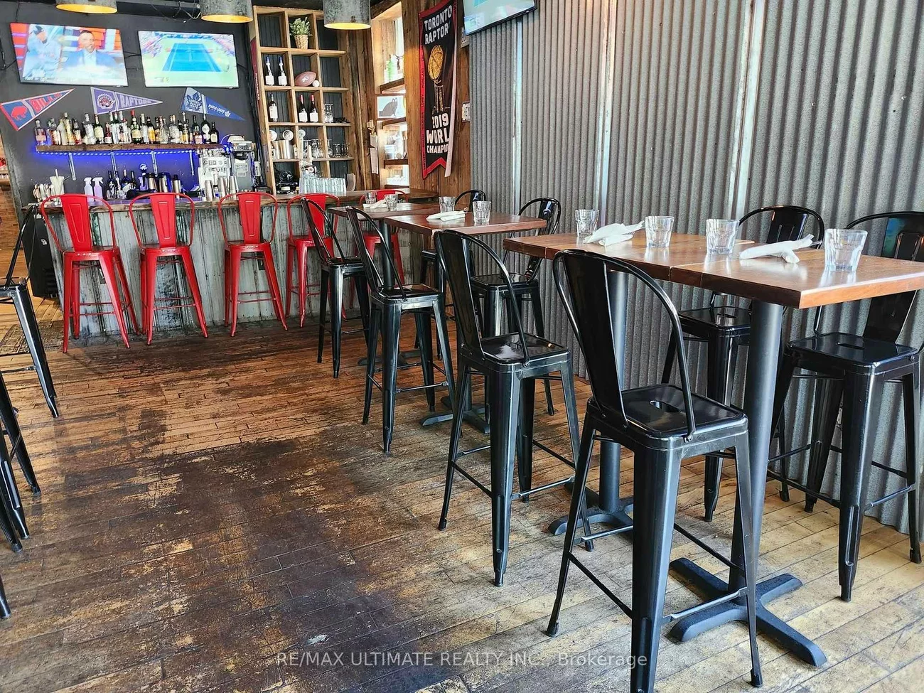 1627, Dupont, Dovercourt-Wallace Emerson-Junction, Toronto