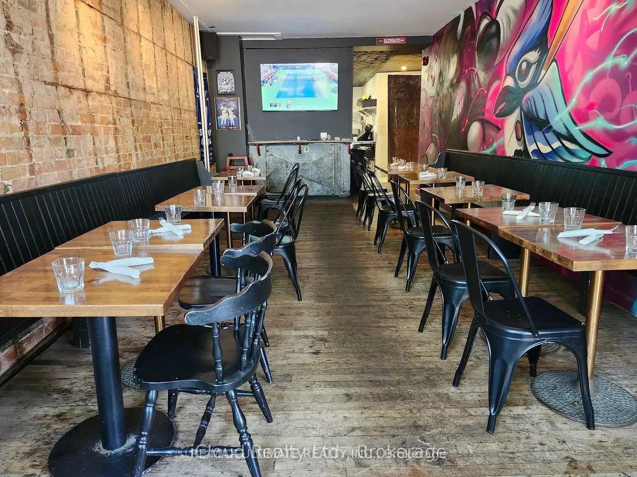 1627, Dupont, Dovercourt-Wallace Emerson-Junction, Toronto