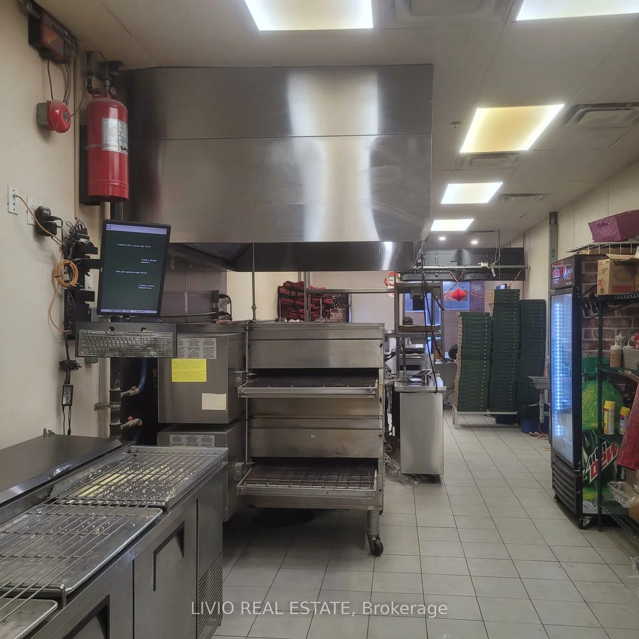 11, Westmore, West Humber-Clairville, Toronto