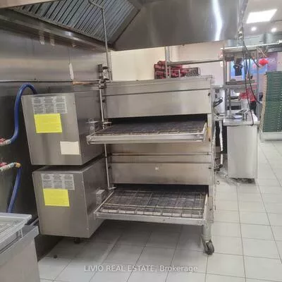 11, Westmore, West Humber-Clairville, Toronto