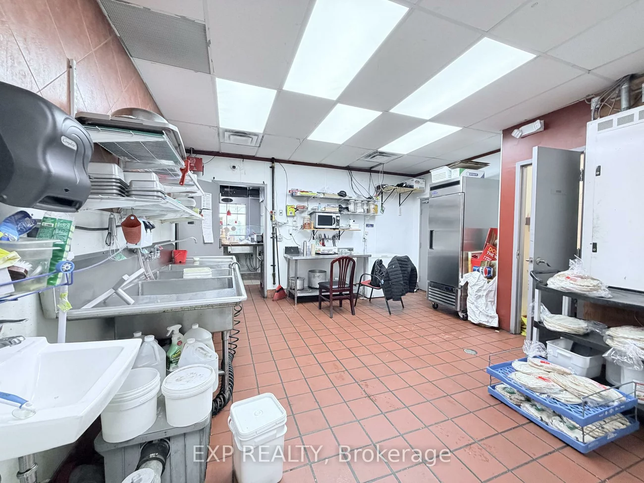 285, Rexdale, West Humber-Clairville, Toronto