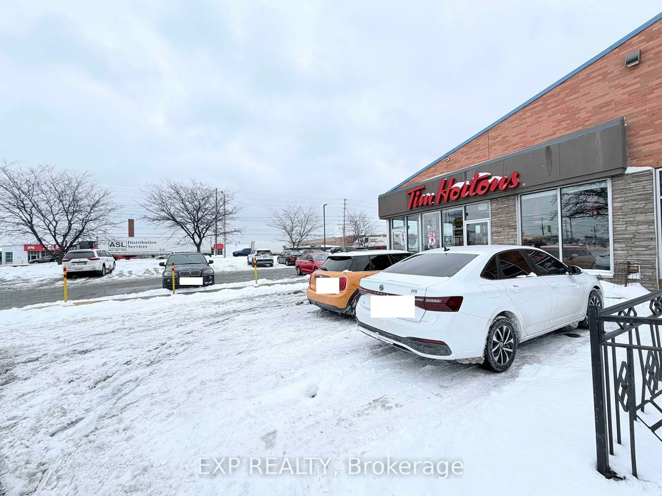 285, Rexdale, West Humber-Clairville, Toronto