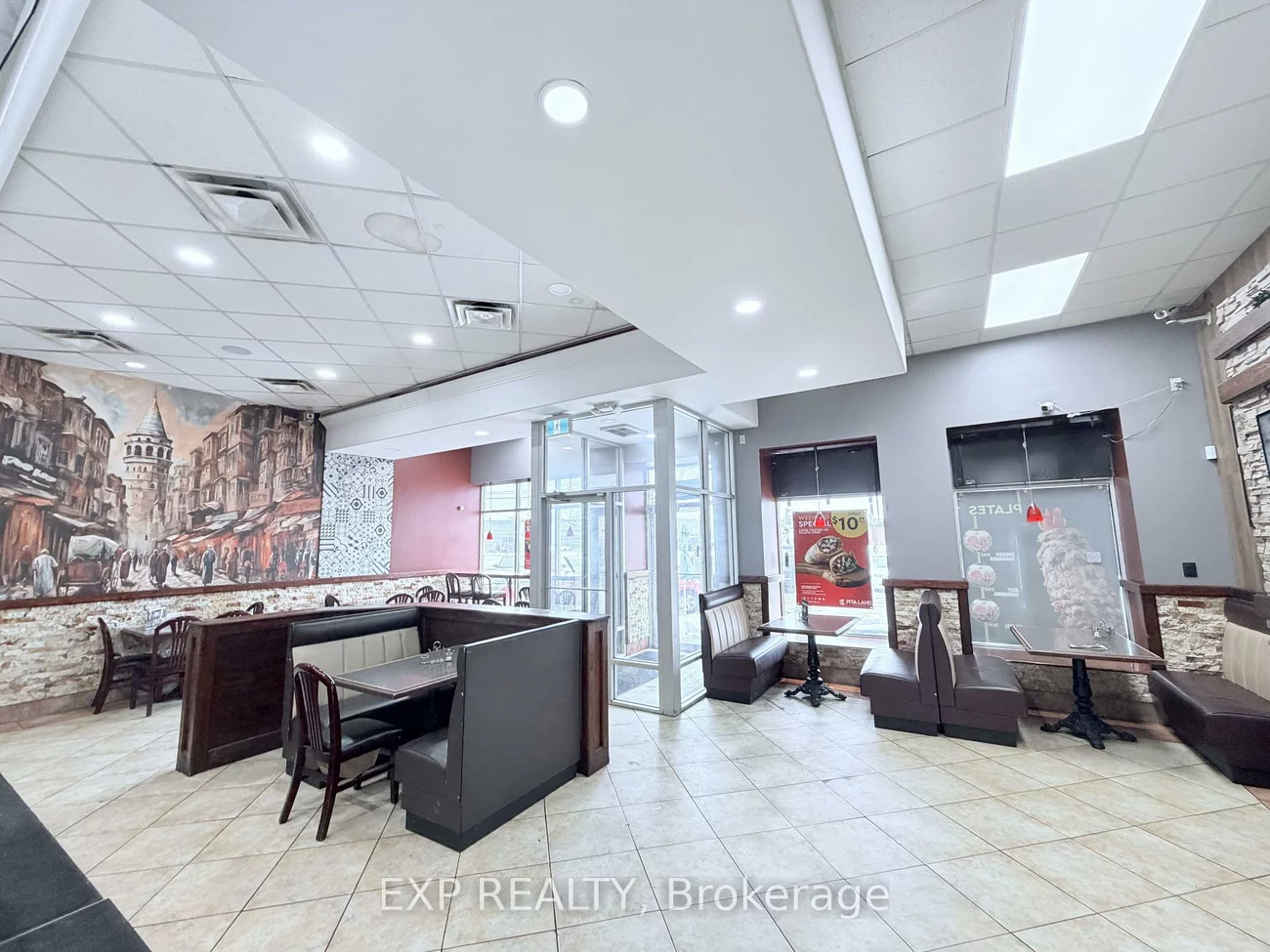 285, Rexdale, West Humber-Clairville, Toronto