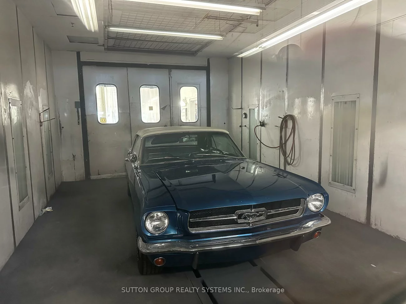 25 & 29, Milford, Brookhaven-Amesbury, Toronto