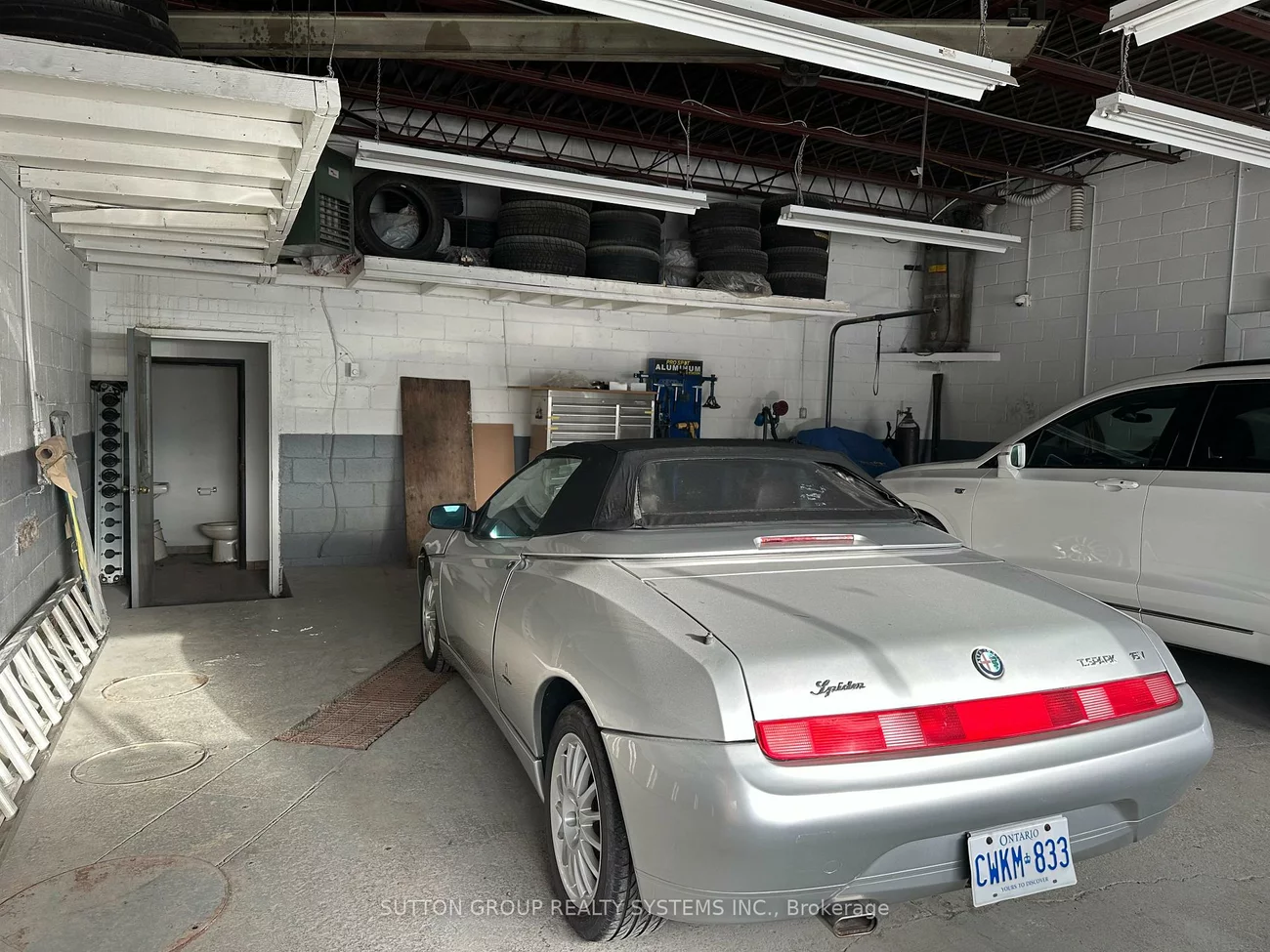 25 & 29, Milford, Brookhaven-Amesbury, Toronto