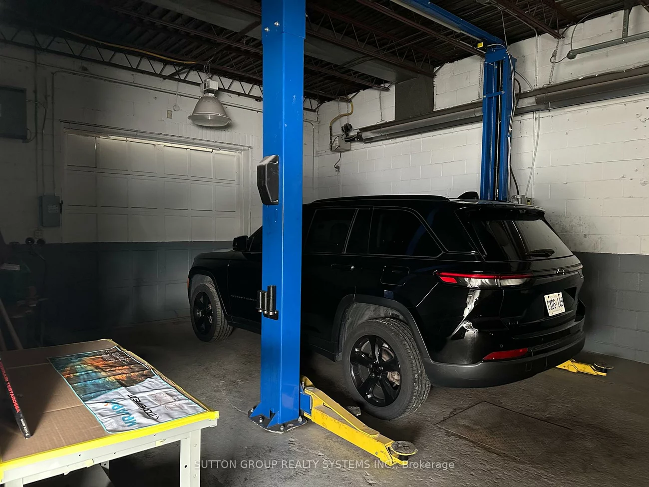 25 & 29, Milford, Brookhaven-Amesbury, Toronto