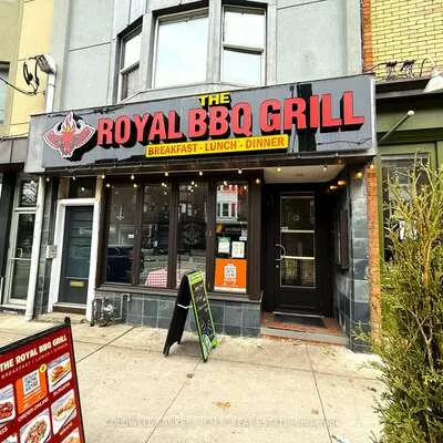 390, Roncesvalles, High Park-Swansea, Toronto