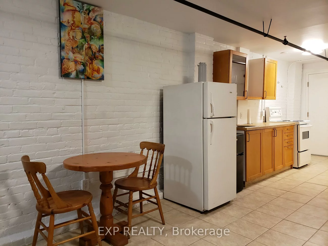 2480, Dundas, High Park North, Toronto