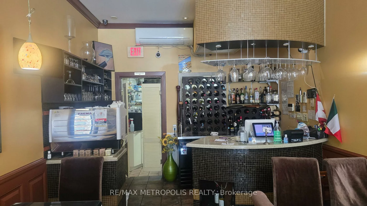 2372, Bloor, Runnymede-Bloor West Village, Toronto