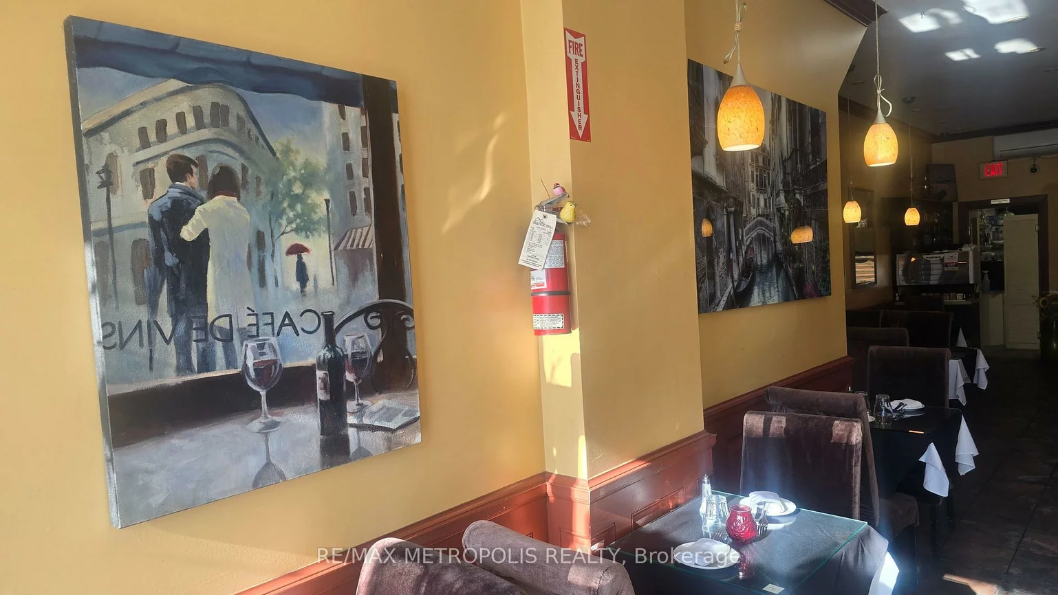 2372, Bloor, Runnymede-Bloor West Village, Toronto