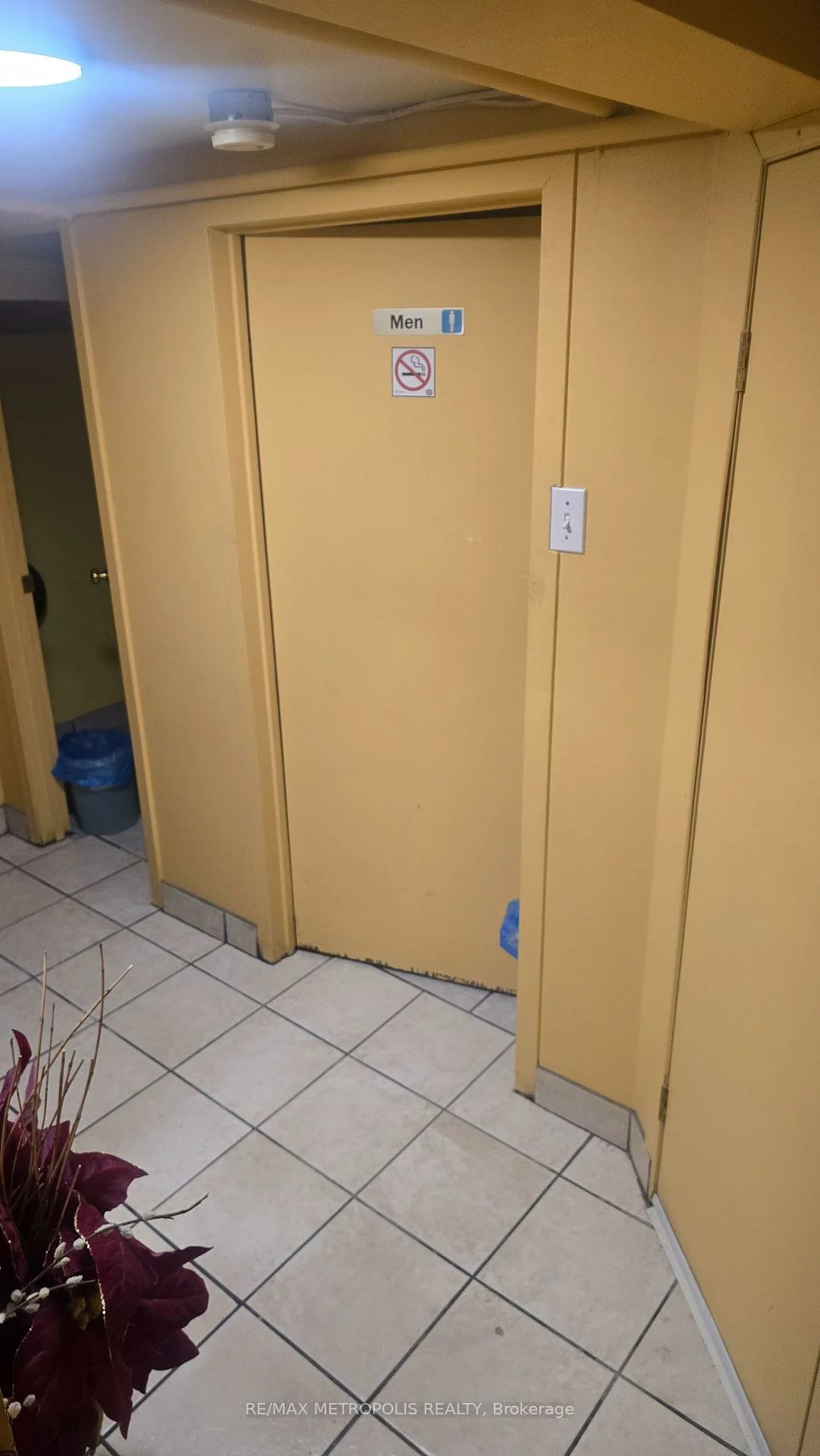 2372, Bloor, Runnymede-Bloor West Village, Toronto