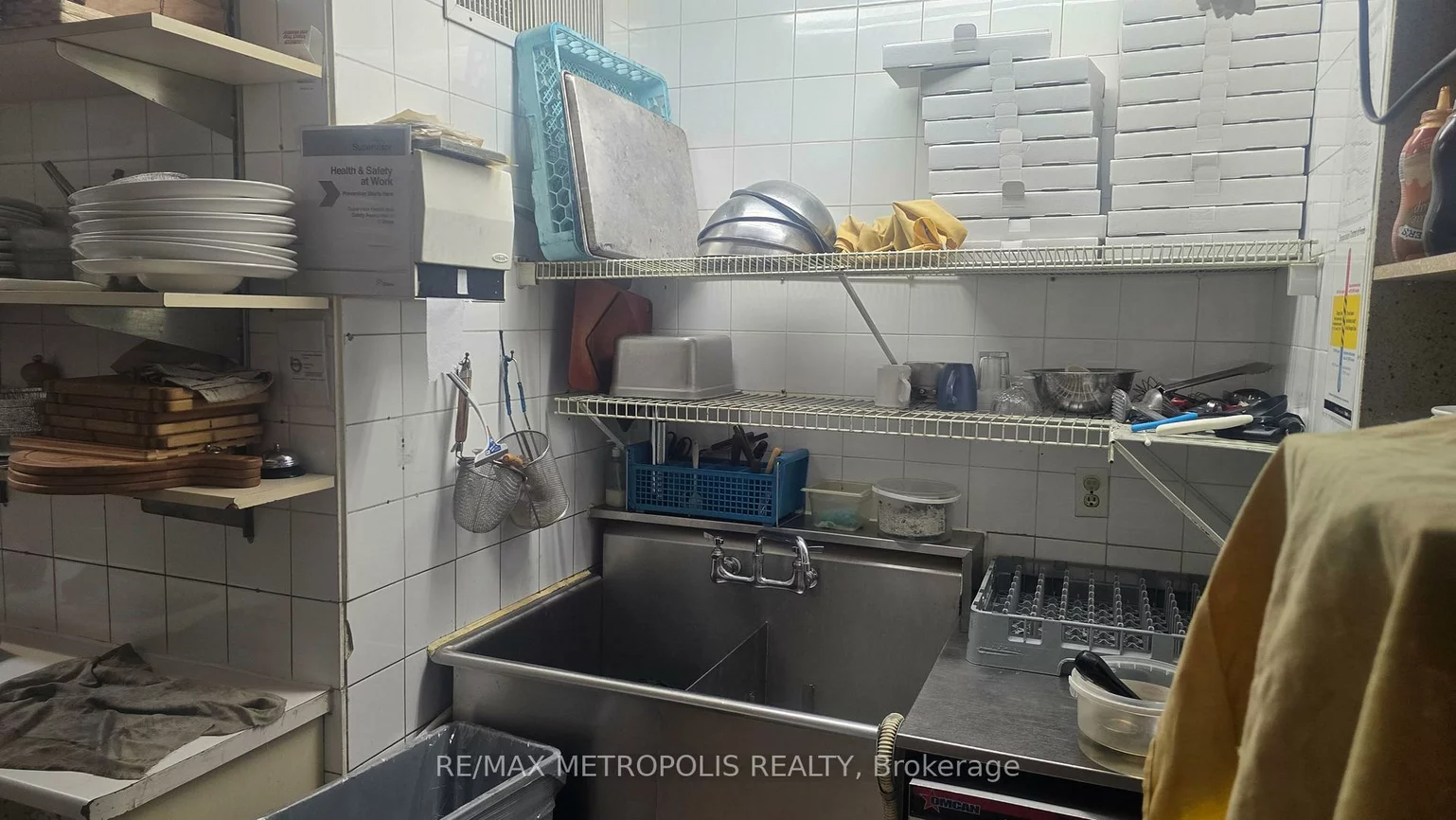 2372, Bloor, Runnymede-Bloor West Village, Toronto