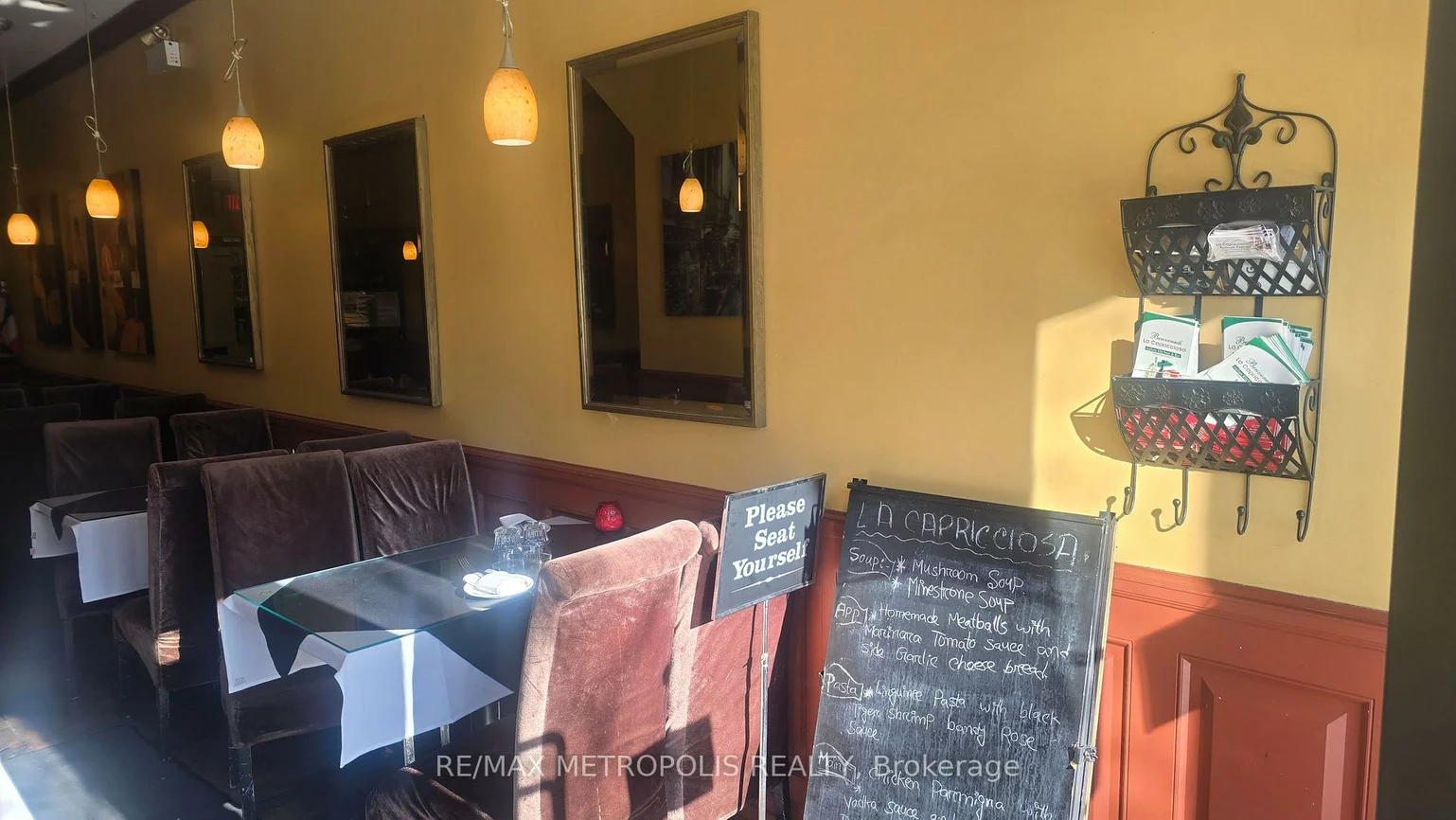 2372, Bloor, Runnymede-Bloor West Village, Toronto