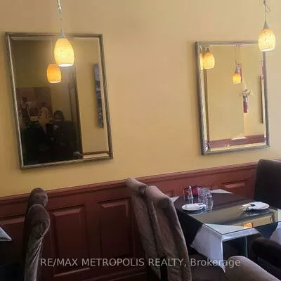 Commercial for sale, 2372, Bloor, Runnymede-Bloor West Village, Toronto