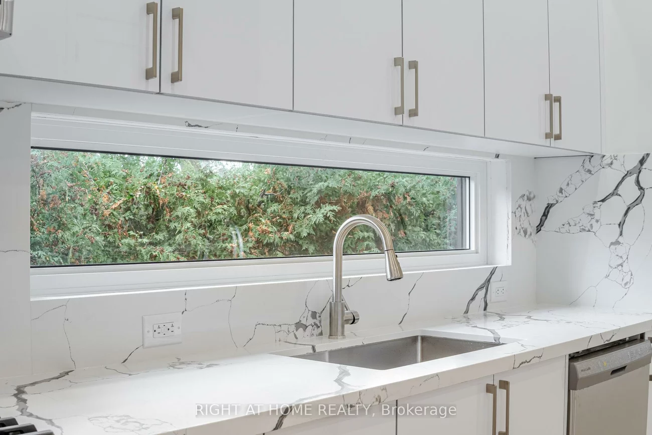 25, Templar, Kingsview Village-The Westway, Toronto