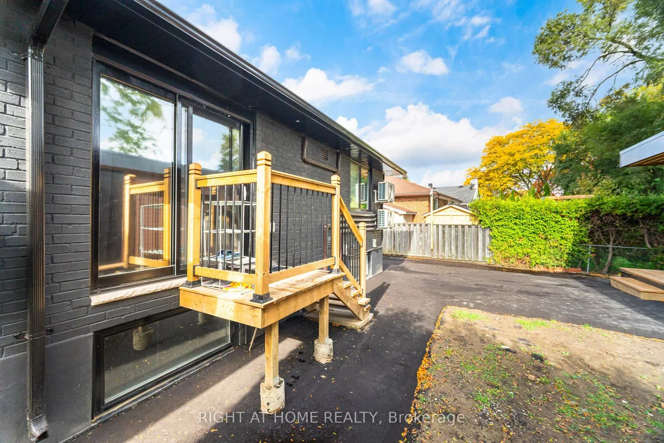 25, Templar, Kingsview Village-The Westway, Toronto