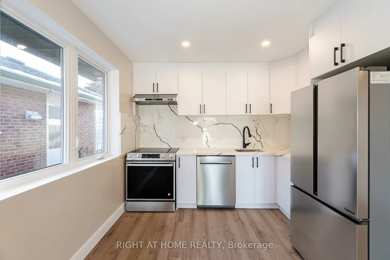 25, Templar, Kingsview Village-The Westway, Toronto