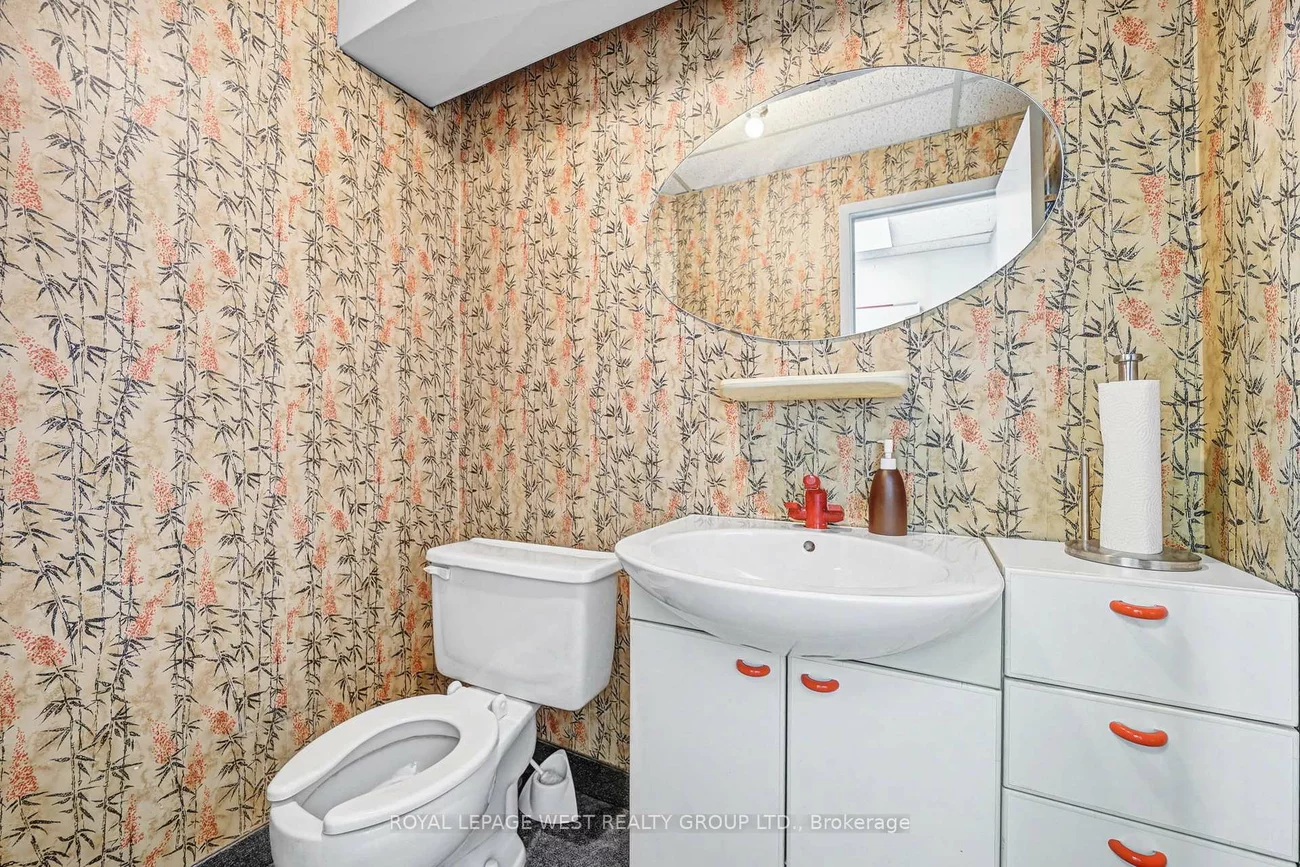 2, Steinway, West Humber-Clairville, Toronto