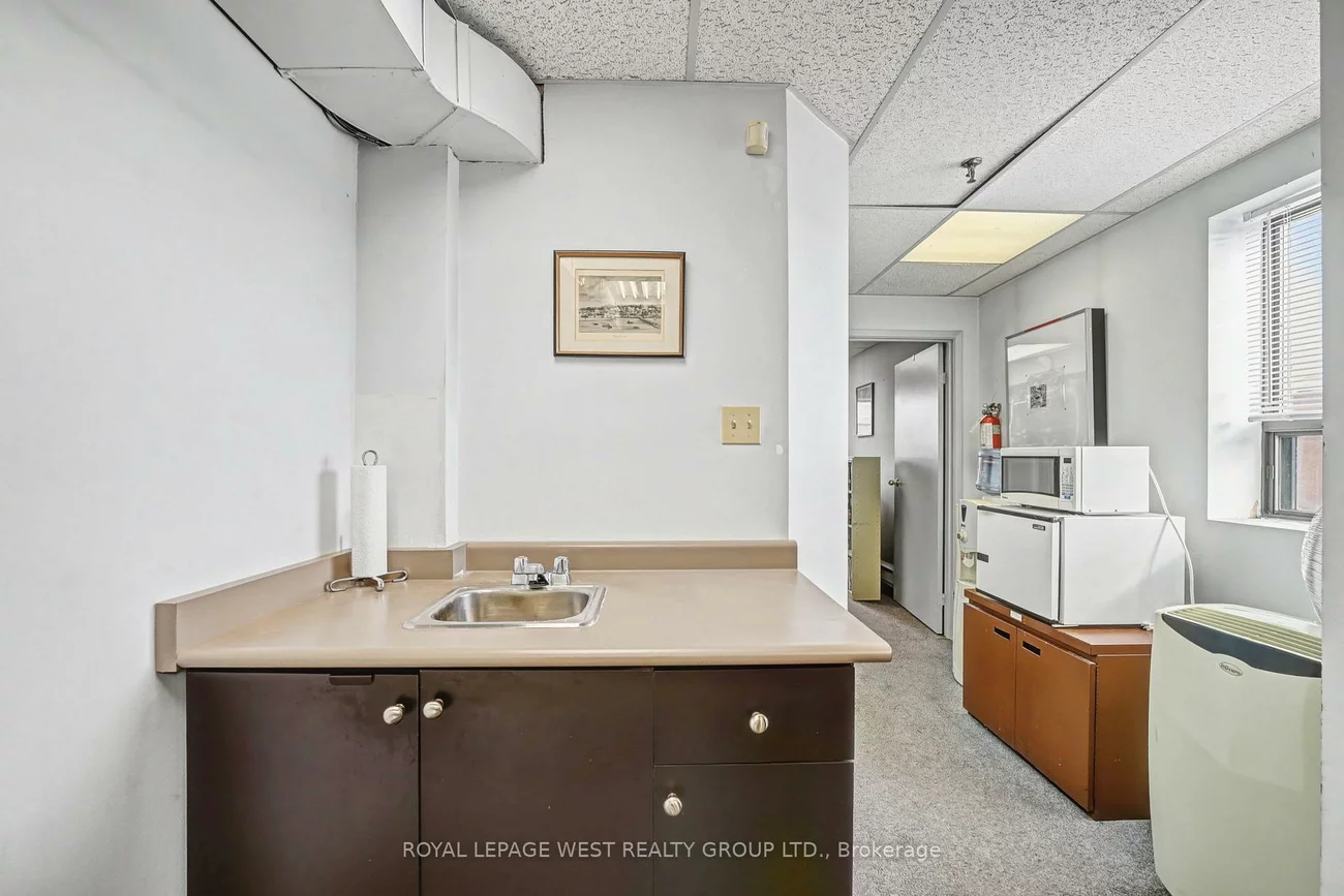 2, Steinway, West Humber-Clairville, Toronto