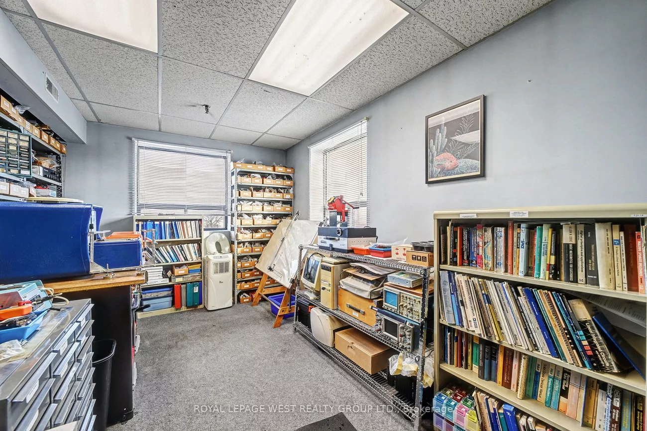 2, Steinway, West Humber-Clairville, Toronto