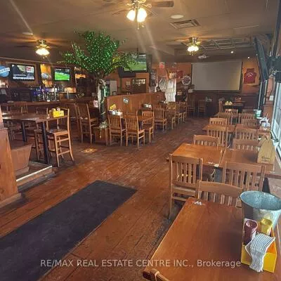 Commercial for sale, 1617, Wilson, Downsview-Roding-CFB, Toronto