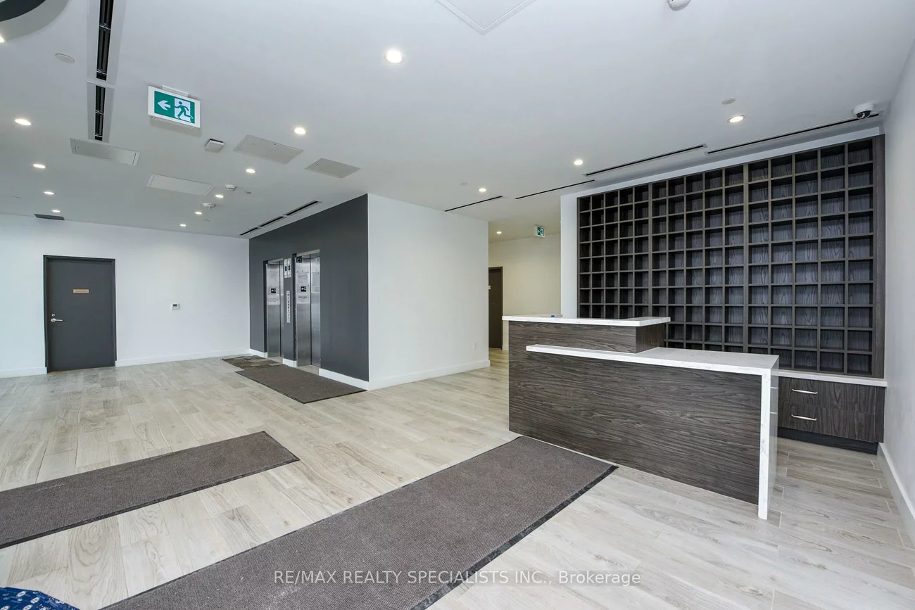 600, Dixon, Willowridge-Martingrove-Richview, Toronto