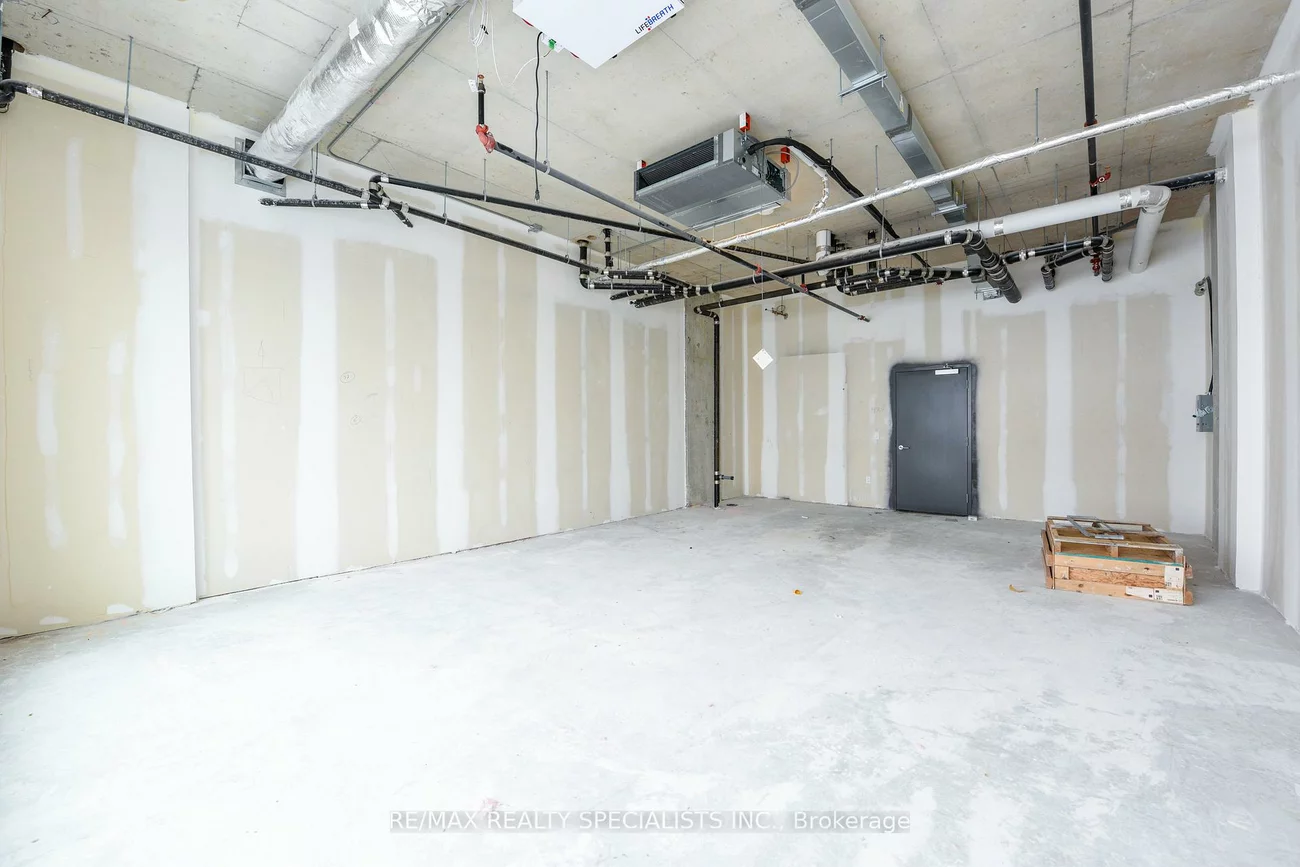 600, Dixon, Willowridge-Martingrove-Richview, Toronto