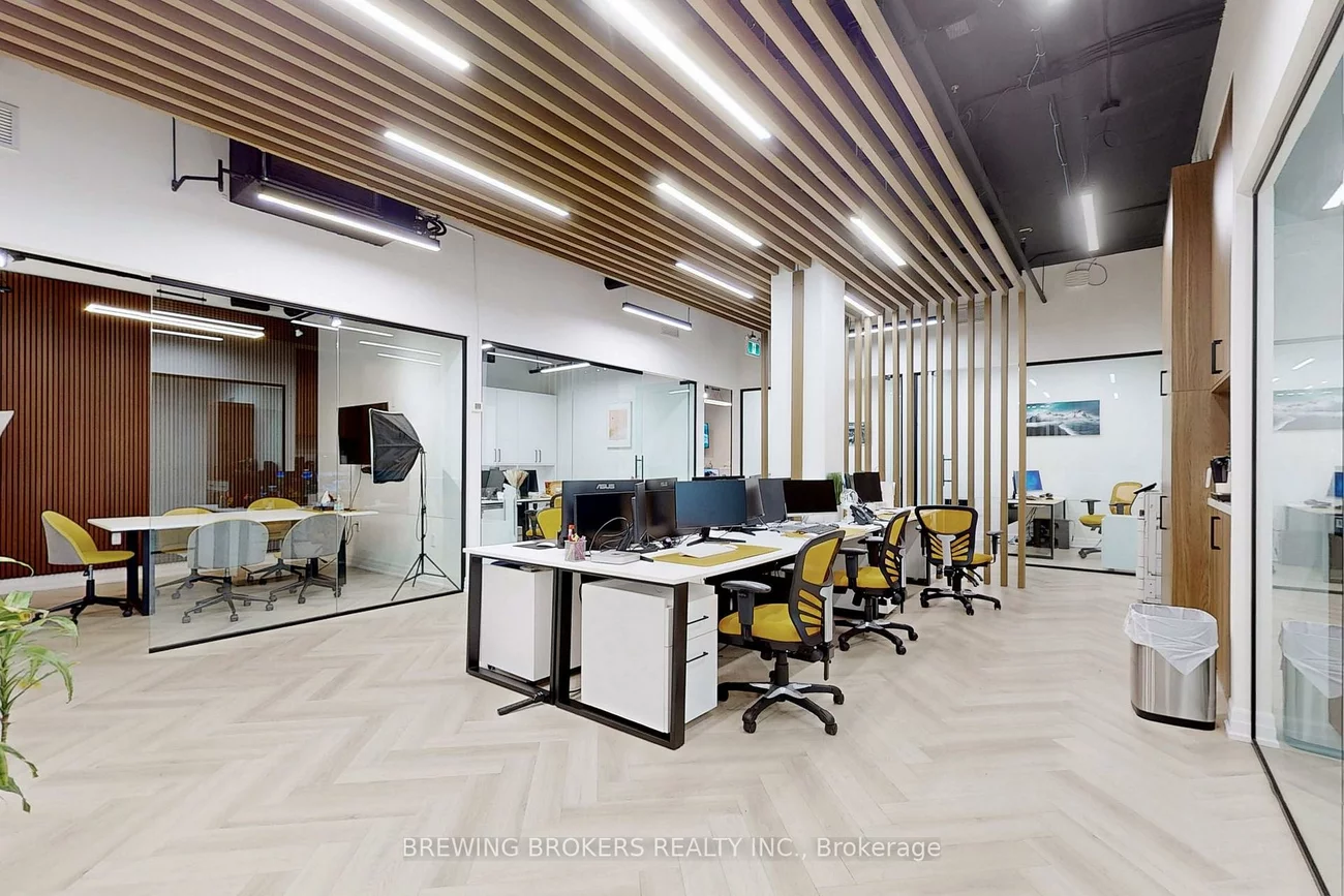 1275, Finch, York University Heights, Toronto